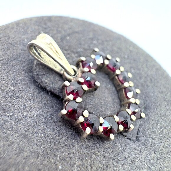 VTG Sterling Silver 925 Garnet Prong Set Open Heart Pendant Size 0.75" Length - Picture 2 of 9